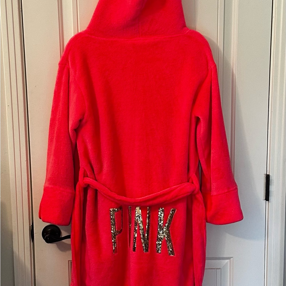 PINK New Victoria's Secret Fuzzy Pink Robe